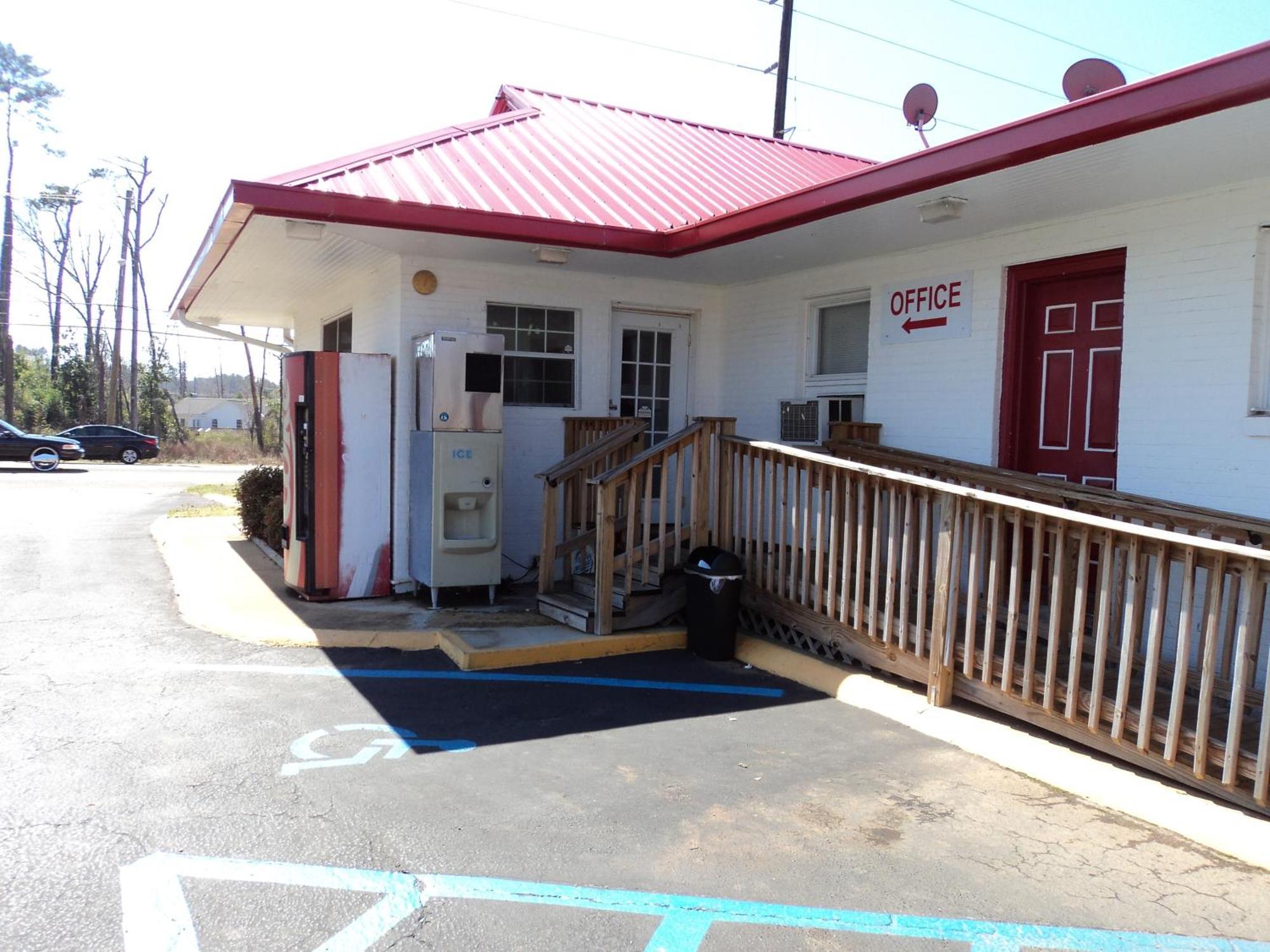 Ole English Inn Tuscaloosa Bagian luar foto